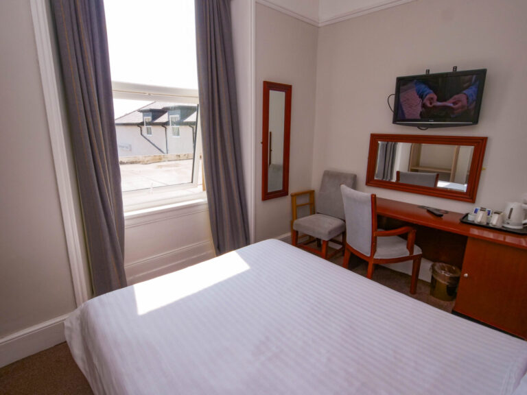 mountain view room